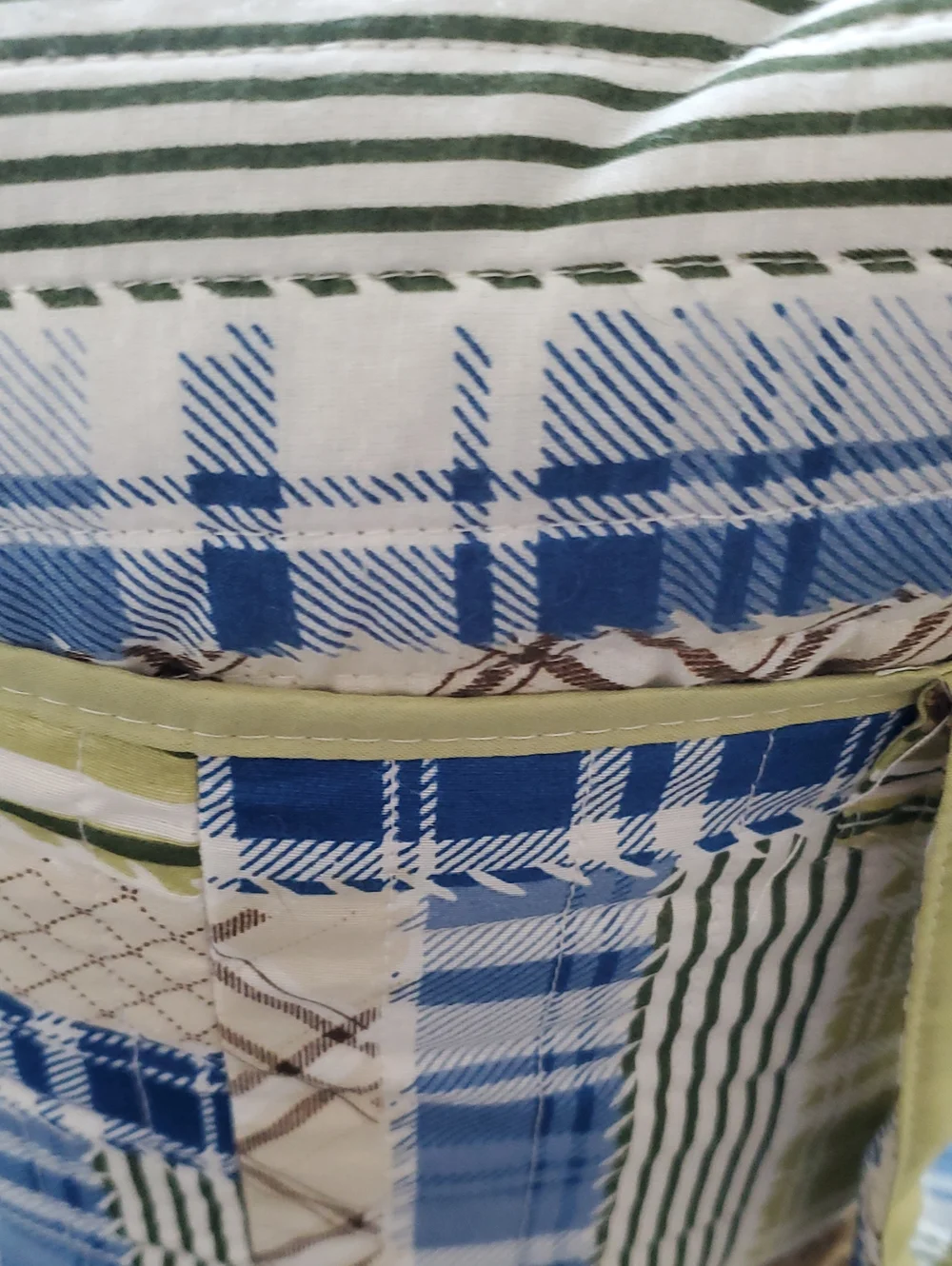 Essential Home Patchwork Quilt/tote 90